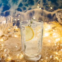 マヌカハニーとジンジャーレモングラスサワー 