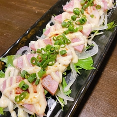 明方ハムとチーズのサラダ仕立て