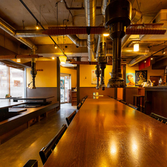 最大42名様まで貸し切り可能です。（土日祝は10名様から貸し切りの予約を承っております。）