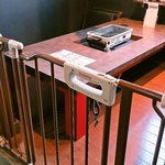 お子様の火傷対策も万全！安全・安心な環境を整えています。ご家族でのお食事も、気兼ねなくどうぞ。