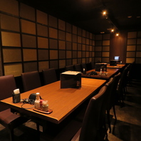 錦糸町駅南口徒歩3分、落ち着いた雰囲気の店内。