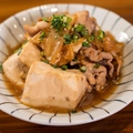 料理メニュー写真 名物　肉豆腐