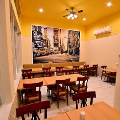 1Fのフロアでは40席と40席の2つの個室に分けてご案内もしております。各それぞれ個室でのご利用いただけます。