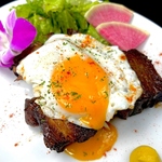 名物チャーシューエッグ