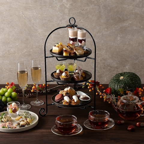 Xg[N EBY XJCEW RESTAURANT LUKE with SKY LOUNGE