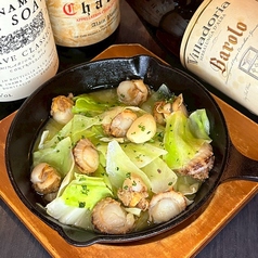 ベビーホタテとキャベツのアヒージョ