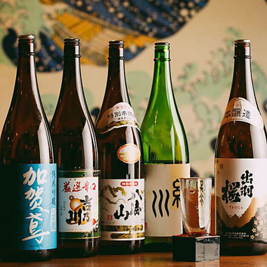 北陸地方を中心に揃えた日本酒が自慢です！リーズナブルに愉しめるので、色々飲み比べてみて下さい♪