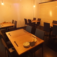 16名様～最大50名様までお入りいただけるお席です。仲間との飲み会、女子会、ご宴会など、様々なシーンでご利用下さい。