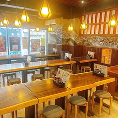 焼小龍包 ハイボール酒場 ドラミの雰囲気1