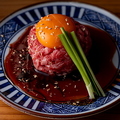 料理メニュー写真&nbsp;和牛レアステーキユッケ