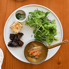 愛媛県産真鯛と香味野菜の洋風出汁煮込み