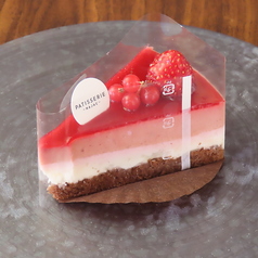 フランボワーズレアチーズケーキ