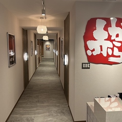 広々としたテーブル席！レイアウトはご相談ください！