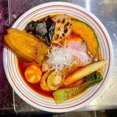 4種類の麺に豊富なトッピング