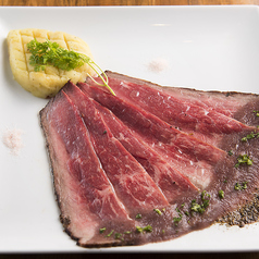 【肉の人気メニュー】自家製柔らか本格ローストビーフ