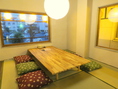 たたみのお座敷半個室がございます！隣のお席とはすだれで区切ってあります！久留米の自然が感じられる風景を見ながらごゆるりとお過ごしください！