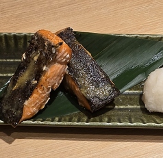 秋鮭のこぶ締め焼き