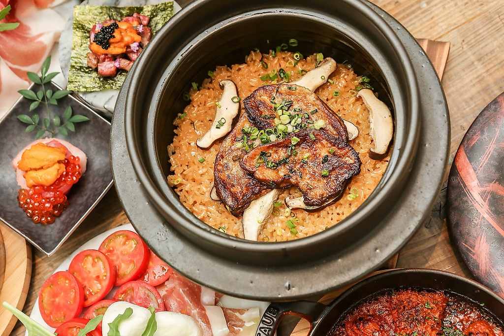 人気No.１★フォアグラ土鍋は味はもとより、見た目、贅沢さなど非日常を味わえます