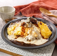 牛ほほ肉とモッツァレラのビーフシチューオムドリア