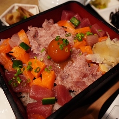 海鮮ユッケ丼　上