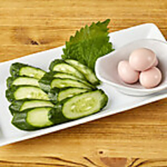 きゅうりの浅漬とウズラ卵のビネガー漬け