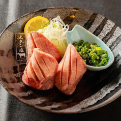 焼肉居酒屋とまれのおすすめ料理1