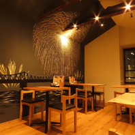 長岡花火の壁画が彩る印象的で記憶に残る空間演出