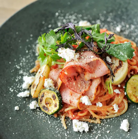 Head Quarters Cafe wbhNH[^[YJtF X