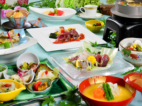 播磨ならではの鮮度の高い素材をたっぷり使った、四季折々の日本料理でおもてなしを。