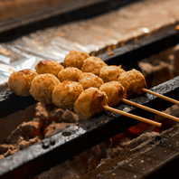 厳選したブランド鶏◆備長炭で焼き上げる、自慢の串焼！