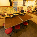 こちらのお席は２名～３名様席をつなげて、５名～８名様まで可能となっております。本店では、VIP食べ飲み放題コースのもございます♪VIP食べ飲み放題コースは、本店メニュー全商品食べ放題可能♪２時間5,500円(税込)、３時間6,500円(税込)ご用意致しております！３時間コースは会社宴会にお勧めのコースとなっております！