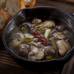 牡蠣のアヒージョ - レモンが爽やかに香る -