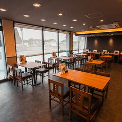 4名がけテーブル席