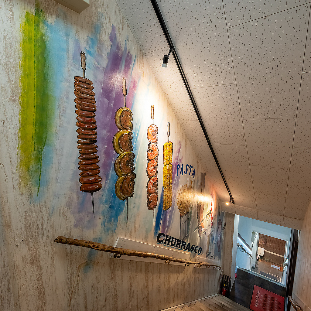 本格シュラスコ食べ放題×創作イタリアン！肉とアートが楽しめる食べ放題店