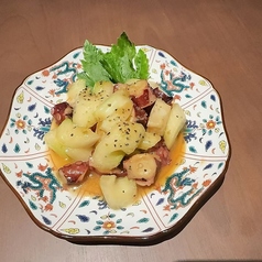 タコとセロリオリーブソース