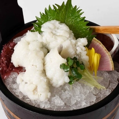 ハモの湯引き 梅肉ソース添え