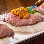 特製肉料理などを堪能できる！食べ飲み放題付プランは3時間2980円～ご用意◎