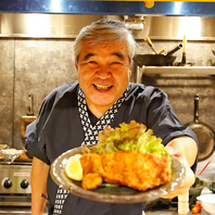 店主がお客様を朗らかにお出迎えいたします