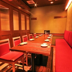 ソファータイプでゆったり席【新宿で居酒屋・蟹・海鮮・和食のお店をお探しなら北海道へ】