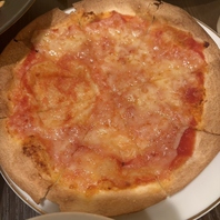 平日限定、事前予約でピザ1枚サービス！