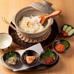 土鍋ご飯始めました♪お刺身に合う土鍋ご飯です！土鍋で炊く良いお米は絶品です♪の写真