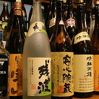 珍しい日本酒や焼酎にクリーミーな泡のビールを用意！