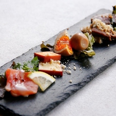 燻製高架下スタンドのコース写真