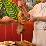 本格シュラスコ食べ放題×創作イタリアン！肉とアートが楽しめる食べ放題店