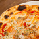 海鮮贅沢ピザ / 厚切りベーコンとモツァレラのピザ