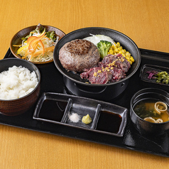 とろけるハンバーグ福よし 大阪心斎橋店の特集写真