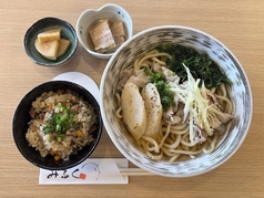 「アグーしゃぶしゃぶみるくが作った沖縄そば」