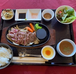 黒毛和牛ステーキランチ