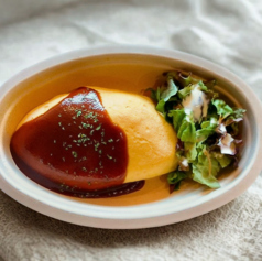 デミグラスソースのオムライス