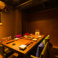 2～4名様向けの完全個室B1は、まるで隠れ家のような落ち着いた空間です！大切なご接待や、記念日のお祝いなど、特別なシーンにぴったり。上質な焼肉と共に、心ゆくまで語らいの場をお楽しみいただけます。洗練された空間で、非日常の体験をご提供します。※個室指定は席料5000円いただいております。